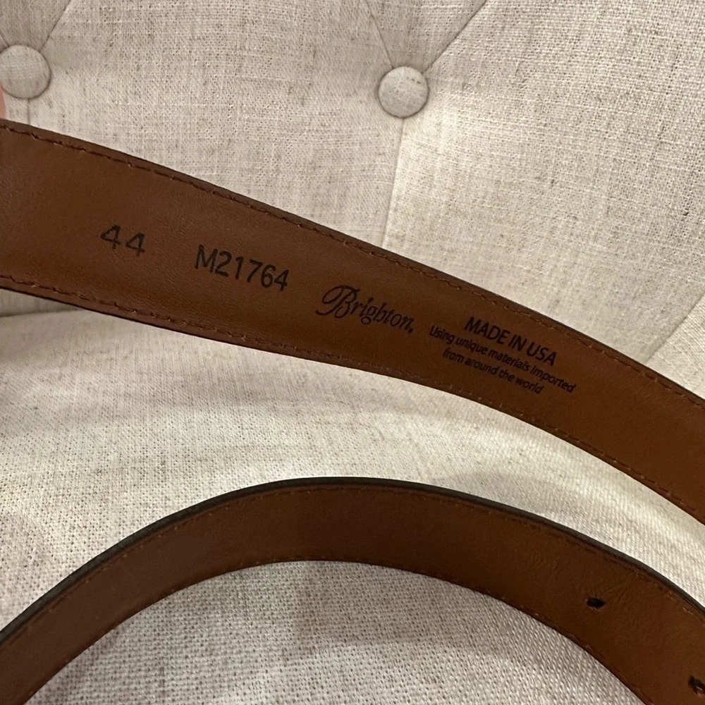 Brighton Brown Leather Belt Men’s Size 44 Made In USA Silver Buckle M21764 NWOT